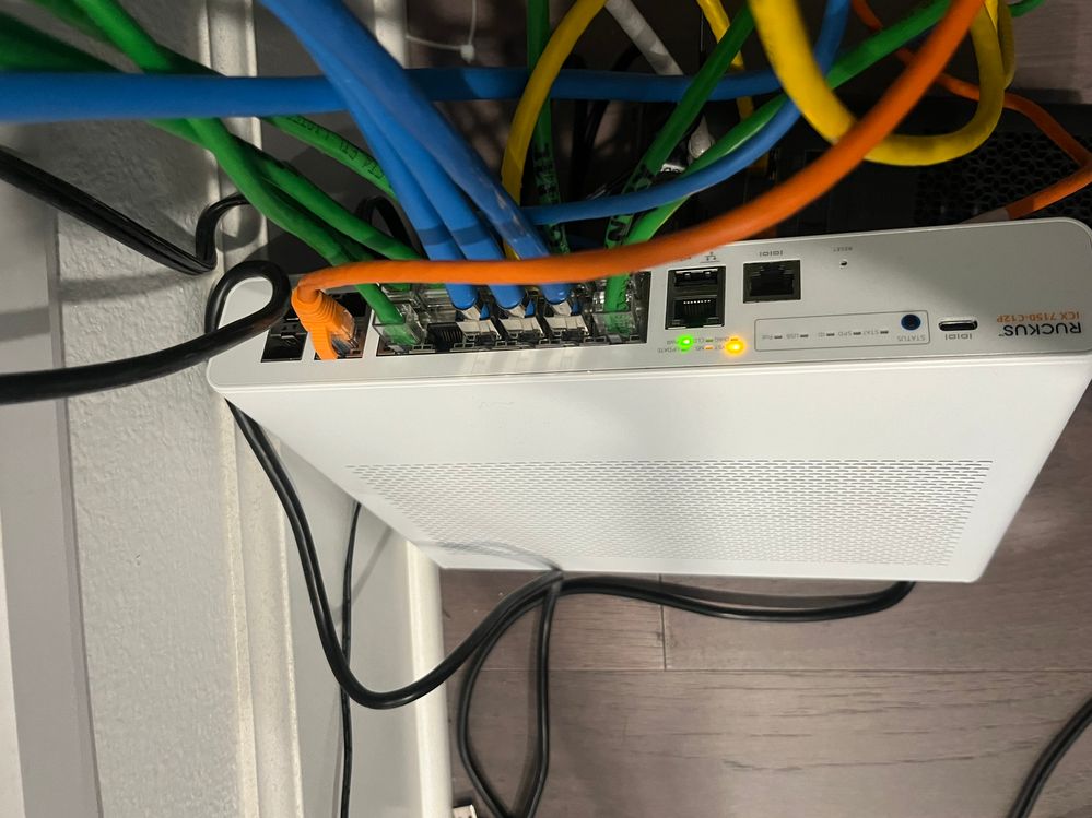 Power - green & SYS - Orange