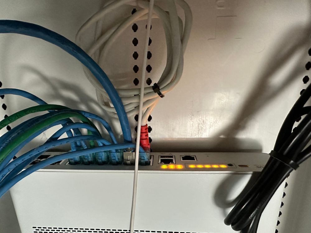 Amber light blinking