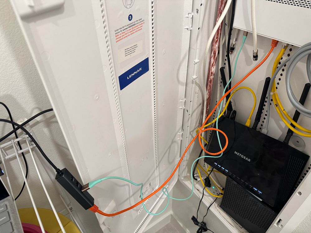 Do I need to separate them..? My laptop only has one usb port..